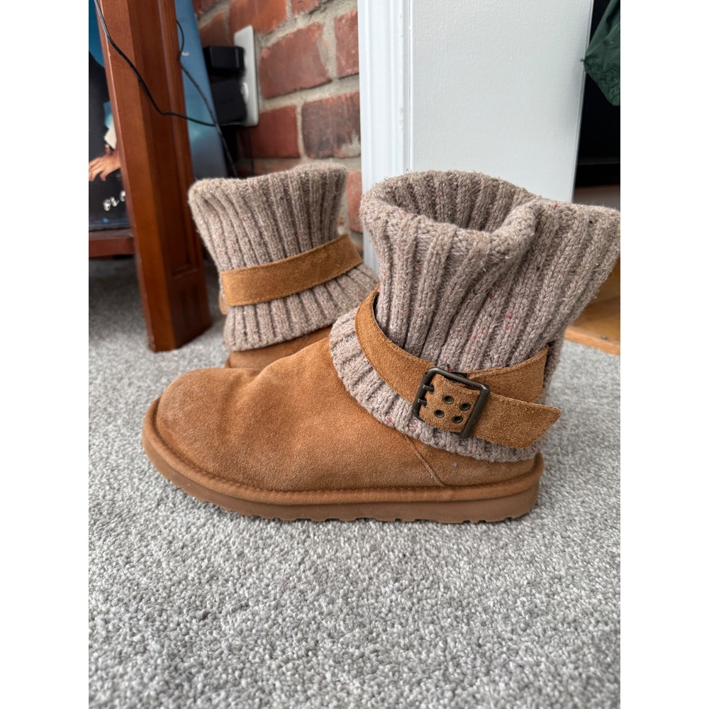 UGG Australia Roslynn Chestnut Suede Knit Buckle Ankle Boots Womens 8